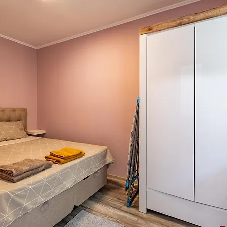 Comfort شقة فارنا